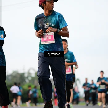 Runner Photo 4766203