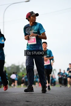 Runner Photo 4766209