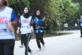 Runner Photo 4766216