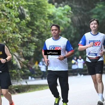 Runner Photo 4766255