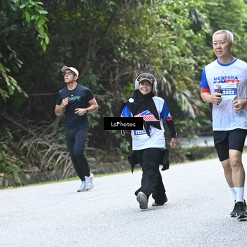 Runner Photo 4766457