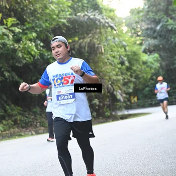 Runner Photo 4766624