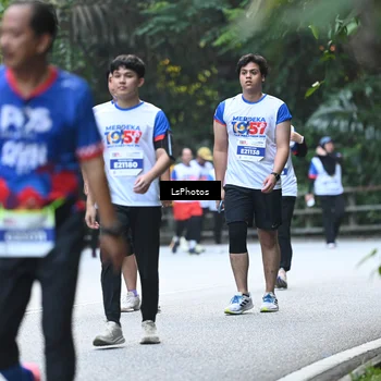 Runner Photo 4766975