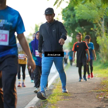 Runner Photo 4767675