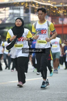 Runner Photo 4771736