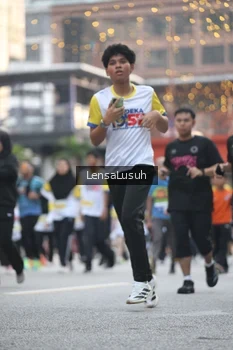 Runner Photo 4771758