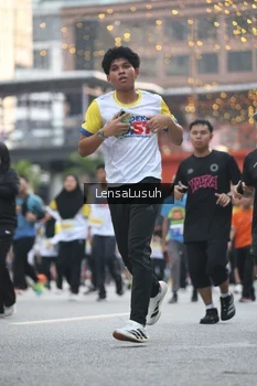 Runner Photo 4771773
