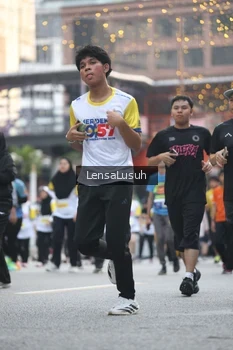 Runner Photo 4771774