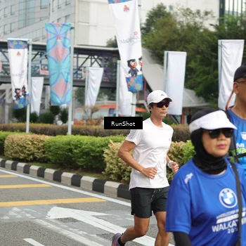 Runner Photo 4771894
