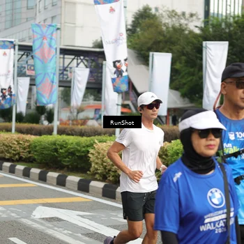 Runner Photo 4771924