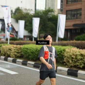 Runner Photo 4772755