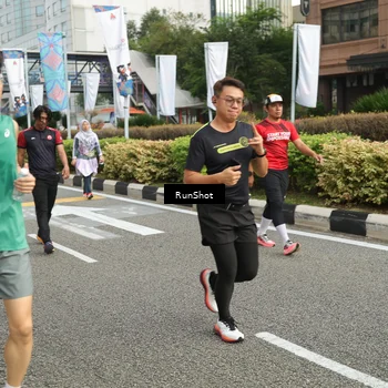 Runner Photo 4773449