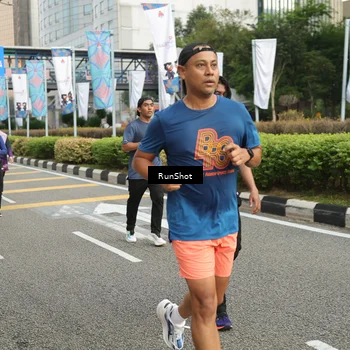 Runner Photo 4773657