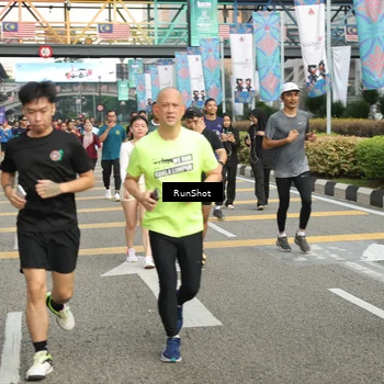 Runner Photo 4774103