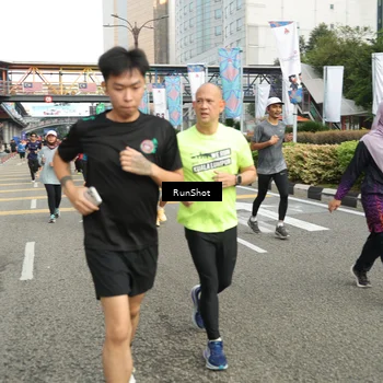 Runner Photo 4774215