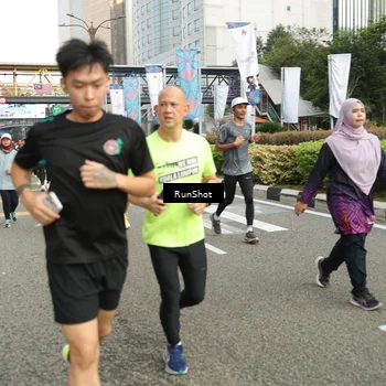 Runner Photo 4774225