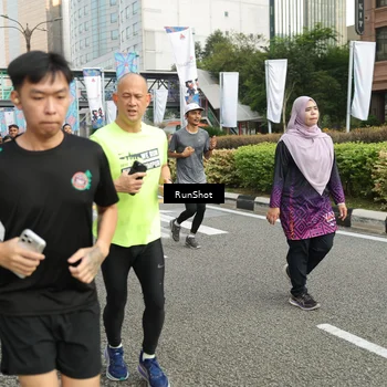 Runner Photo 4774263