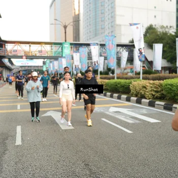 Runner Photo 4774313