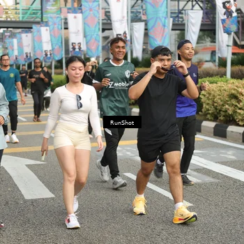 Runner Photo 4774396