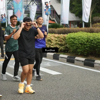 Runner Photo 4774398
