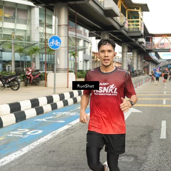 Runner Photo 4774457
