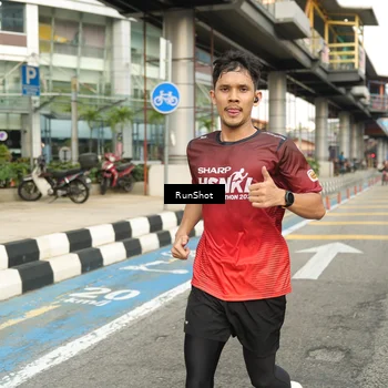 Runner Photo 4774470