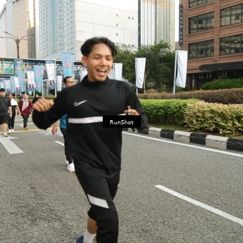 Runner Photo 4774613