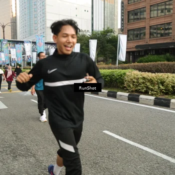 Runner Photo 4774614