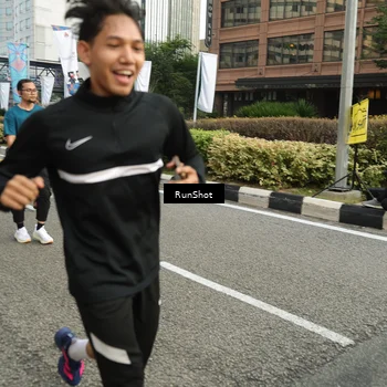 Runner Photo 4774617