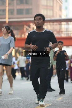 Runner Photo 4774737