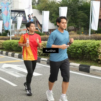 Runner Photo 4776178