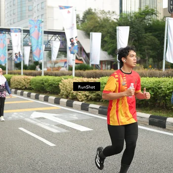 Runner Photo 4776191
