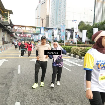 Runner Photo 4776333