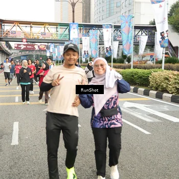 Runner Photo 4776347