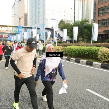 Runner Photo 4776416
