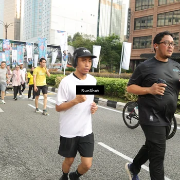 Runner Photo 4776713
