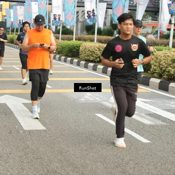 Runner Photo 4777057