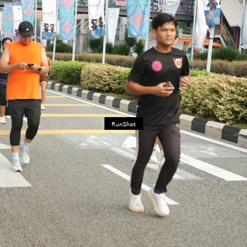 Runner Photo 4777061