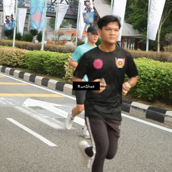 Runner Photo 4777067