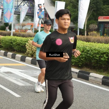 Runner Photo 4777071