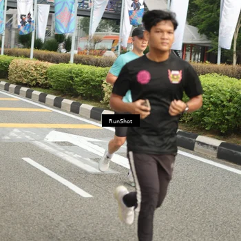 Runner Photo 4777076