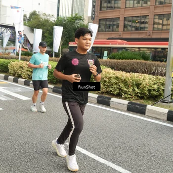 Runner Photo 4777085