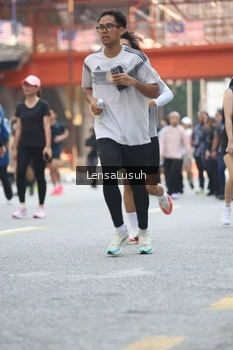 Runner Photo 4777090