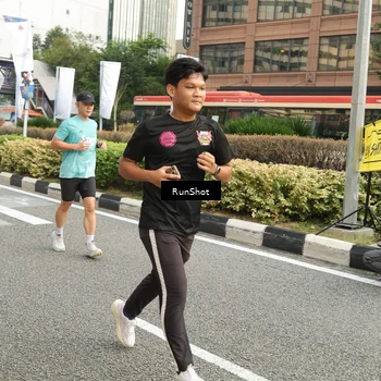 Runner Photo 4777092