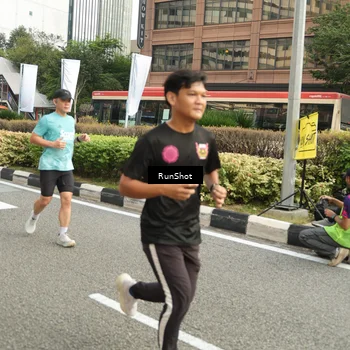 Runner Photo 4777094