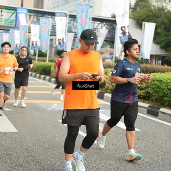 Runner Photo 4777200