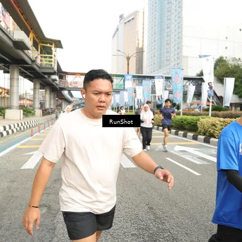 Runner Photo 4777253
