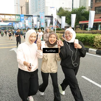 Runner Photo 4777360