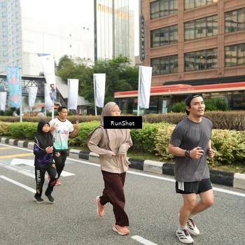 Runner Photo 4777392
