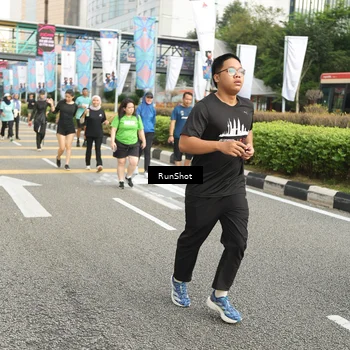 Runner Photo 4777595